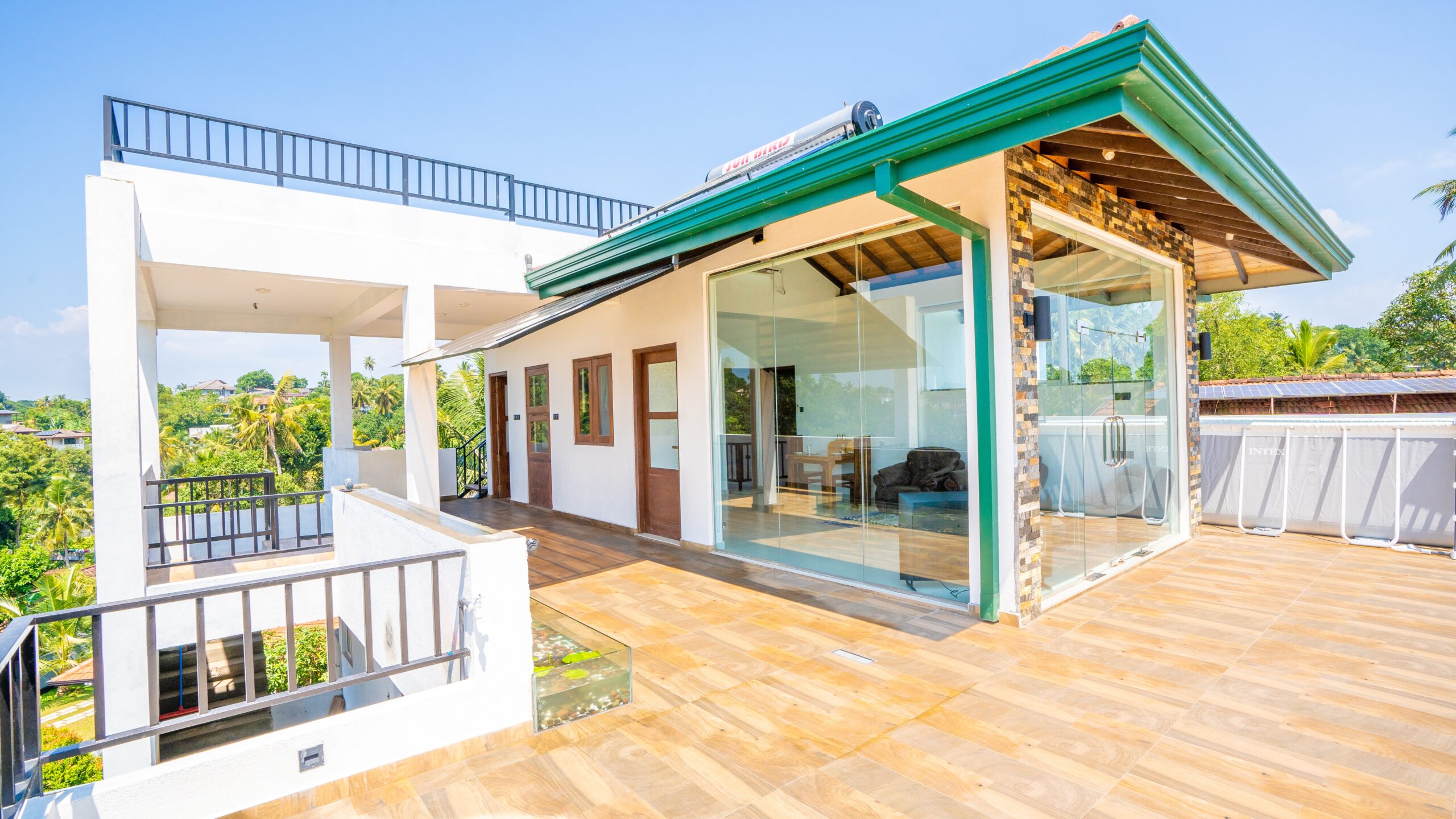 The Elegant Deluxe Room - Image 2