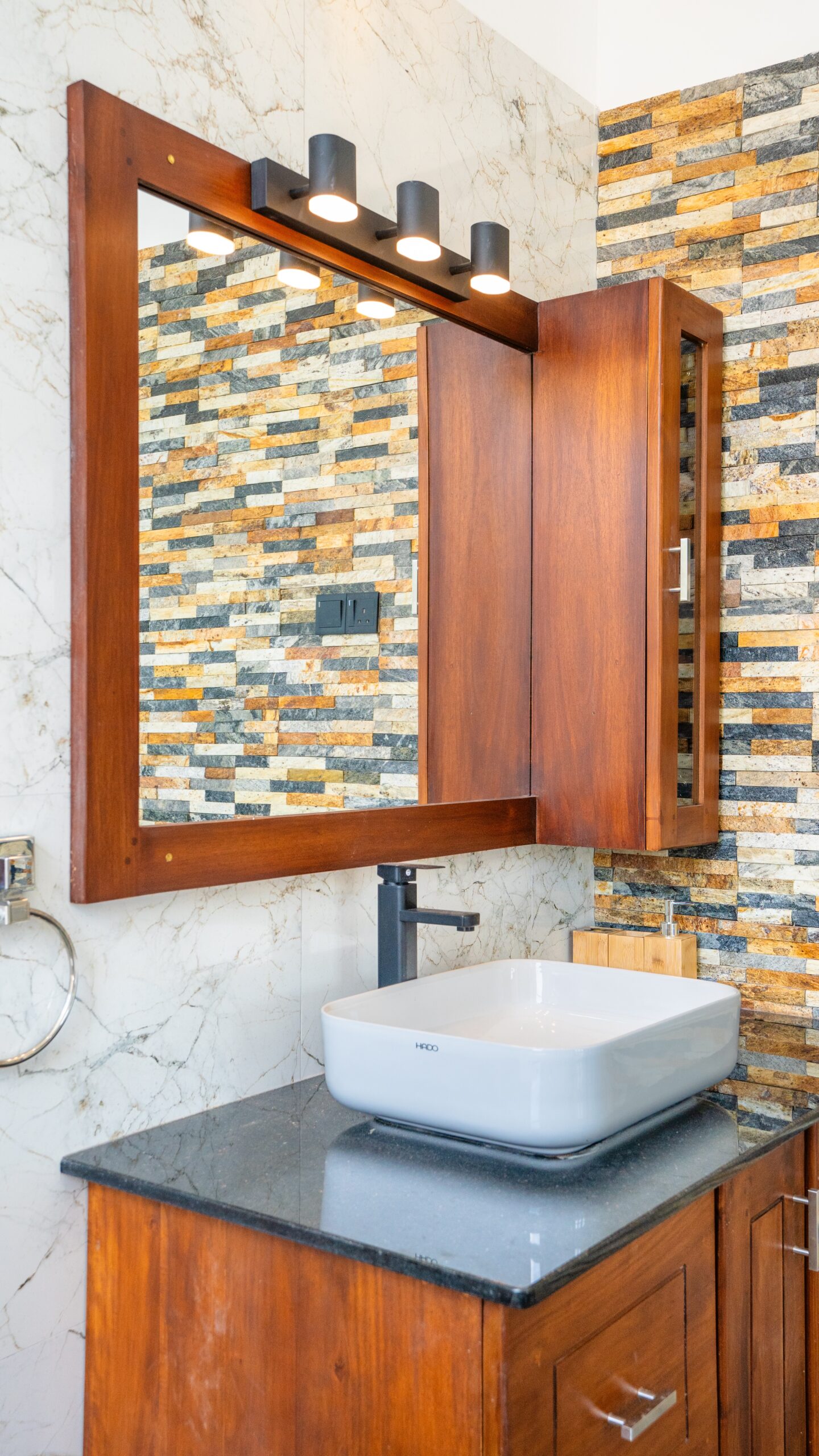 The Cozy Single Room - Image 16