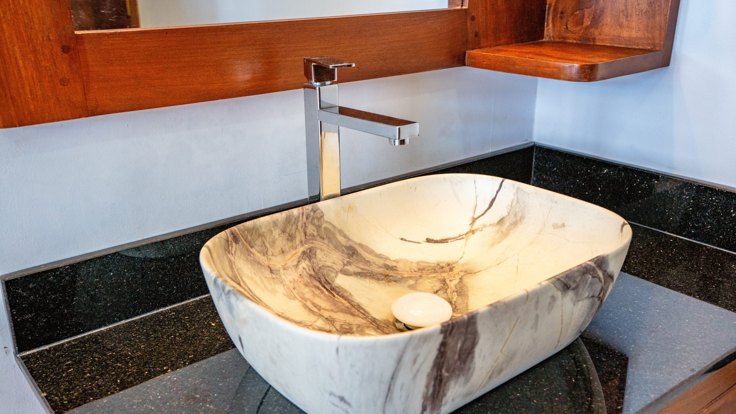 The Modern Twin Room - Image 2